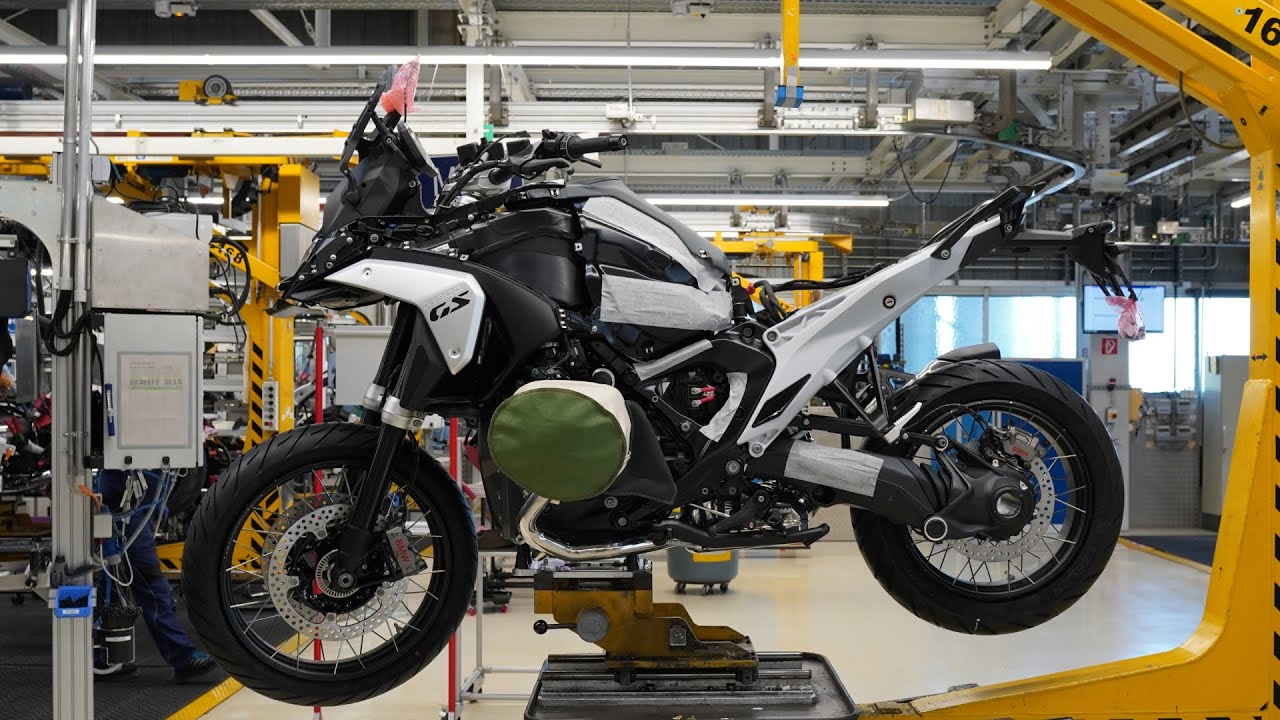 Новый BMW R 1300 GS 2024 года — как он производится на заводе BMW и обзор
