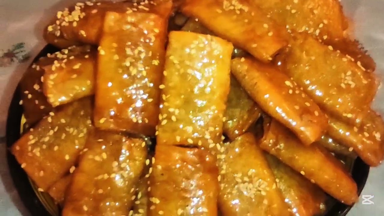 Moroccan Ramadan sweets قنينطات اللوز#explore #foryourpage #sweetrecipe #ramadanmubarak 