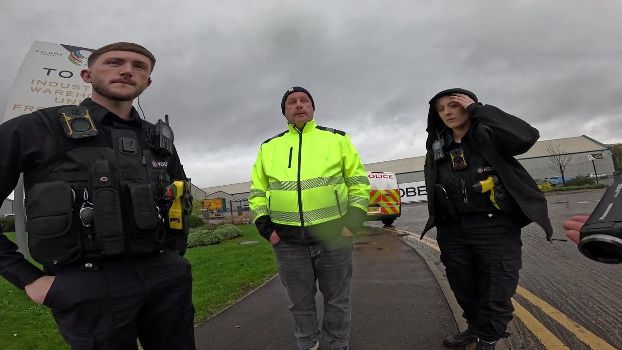 Полиция уже в пути! Физическое нападение! 😨👮‍♂️👮‍♂️🎥🛸❌