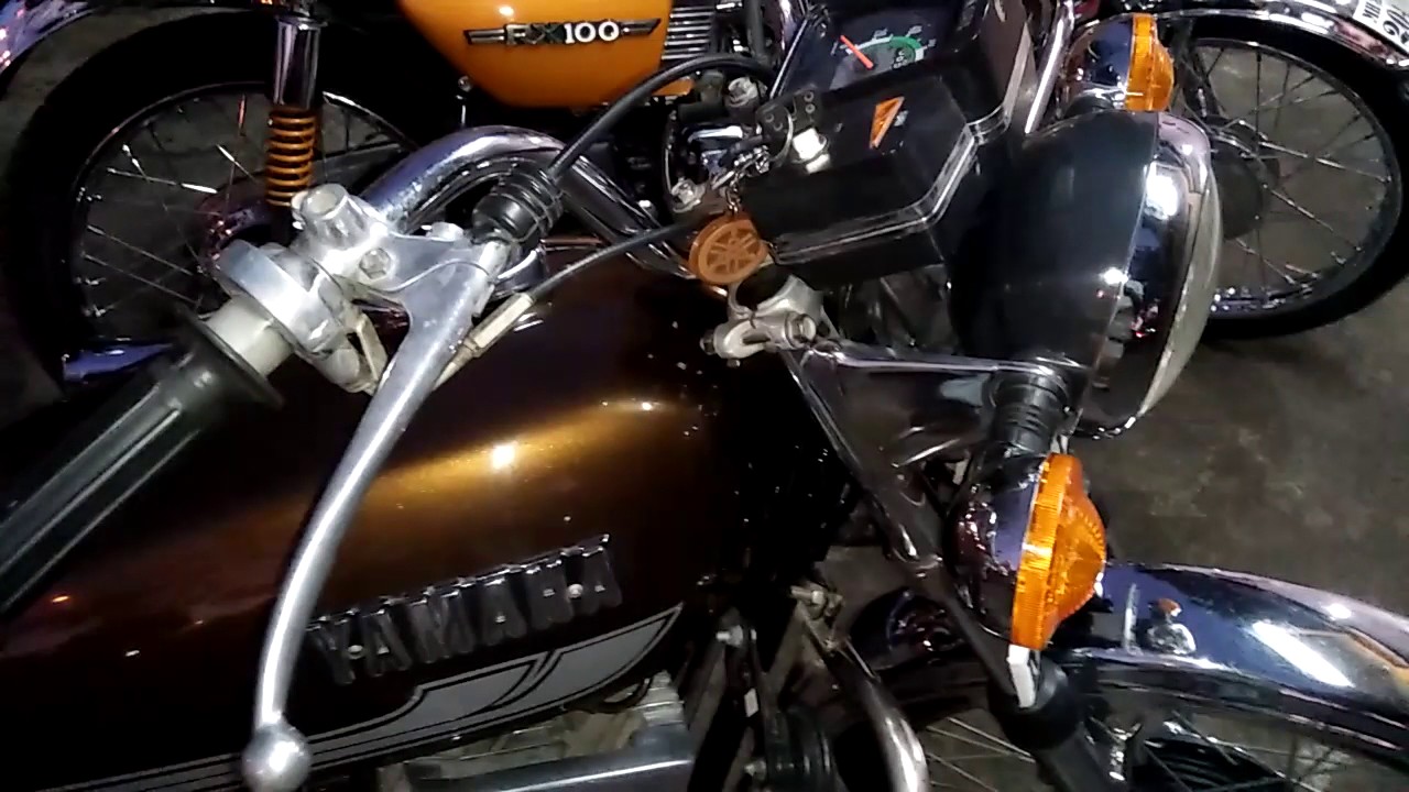 Yamaha
Rx100