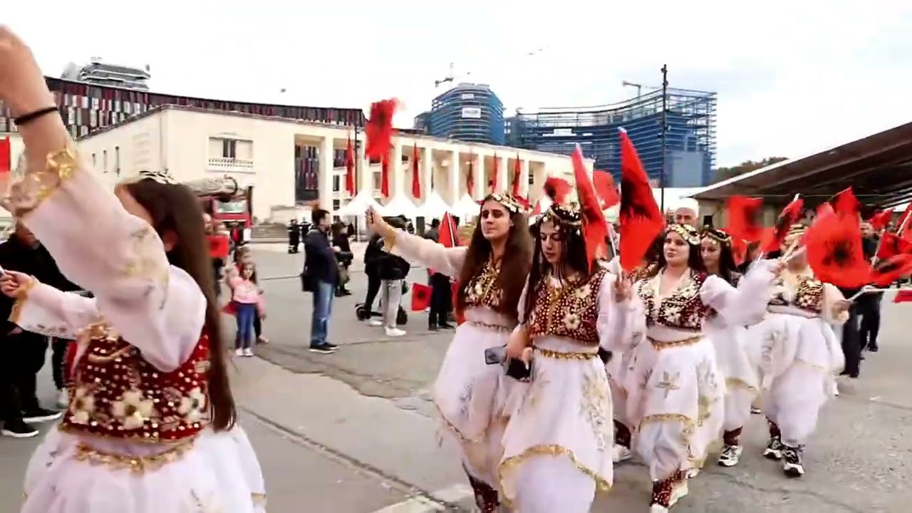 ''BENDA'' e Malsisê  Tiranes Shfaq Folklorin dhe Kulturen Malsore -  FERİT HOXHA