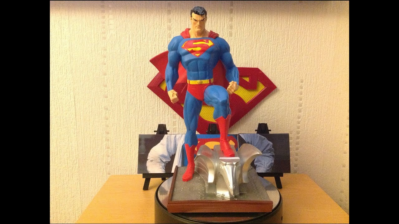 Jim Lee Superman Statue Review