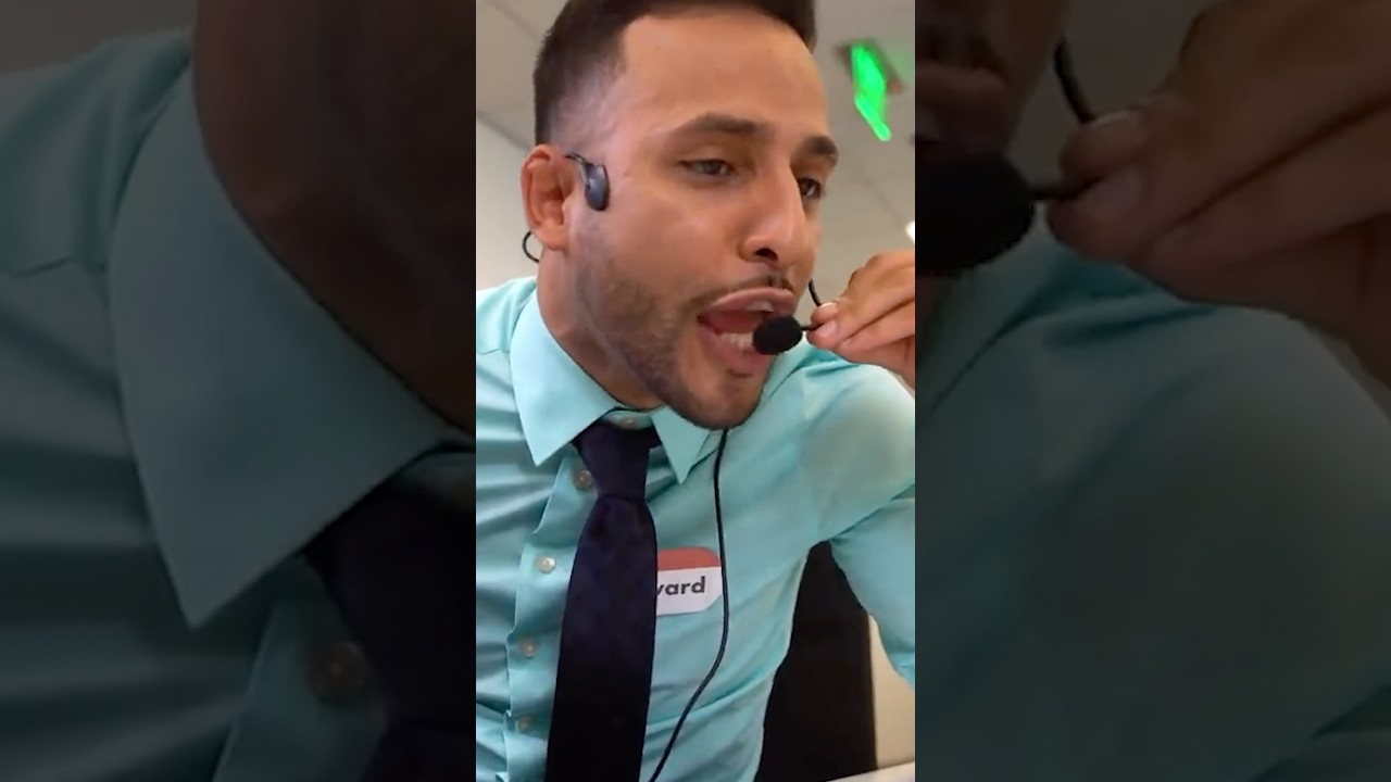 When you&rsquo;re bored at work ￼👨🏻&zwj;💻😂