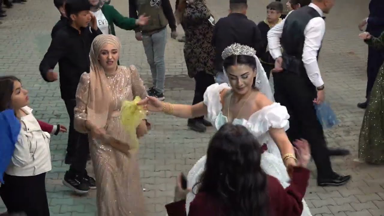KAMERAMAN SELAMİ VE GRUP ÖZCANLAR FARKIYLA SUVARLI DÜĞÜNLERİ  2