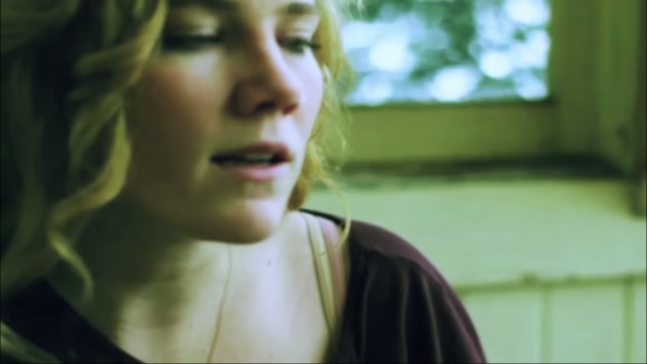 Caroline Smith Duo - Rocking Chair - NORTH SHORE SESSIONS