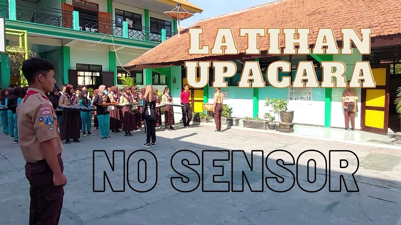 LATIHAN UPACARA BENDERA