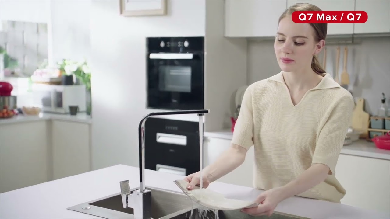 Roborock Q Series - How To Use The Mop.