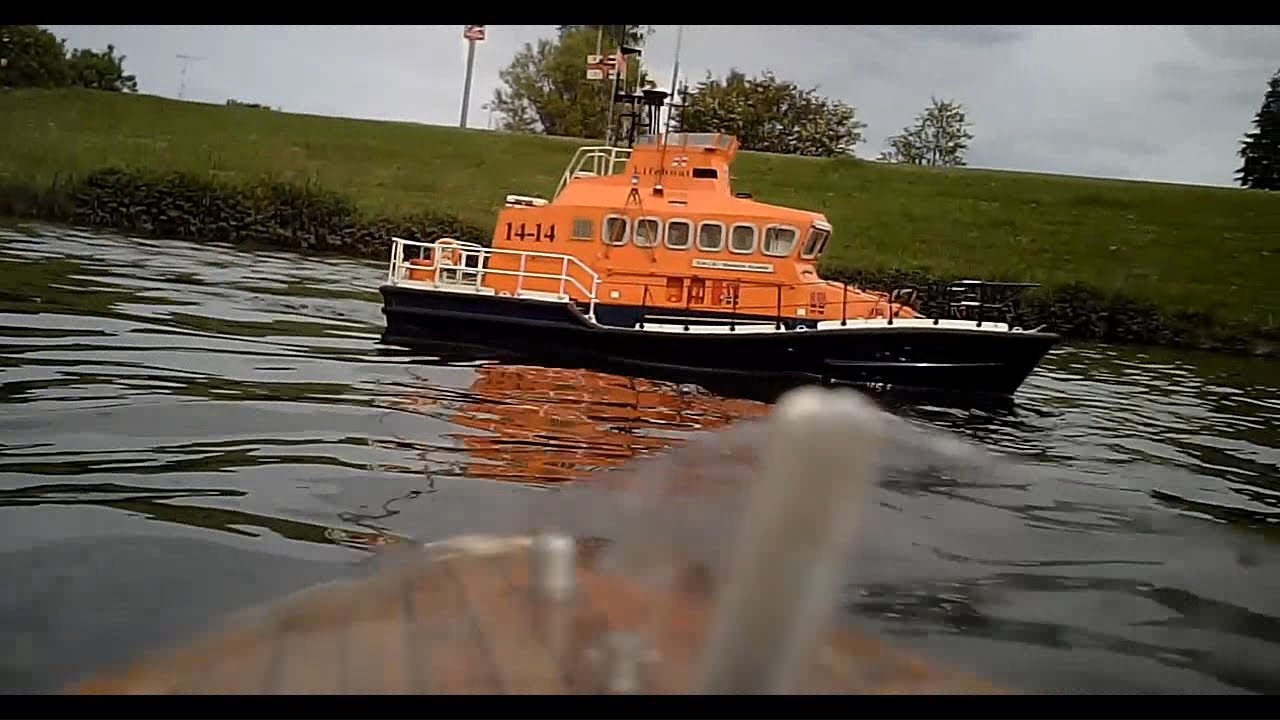 Model slipway - Trent class lifeboat - scale model RC boat