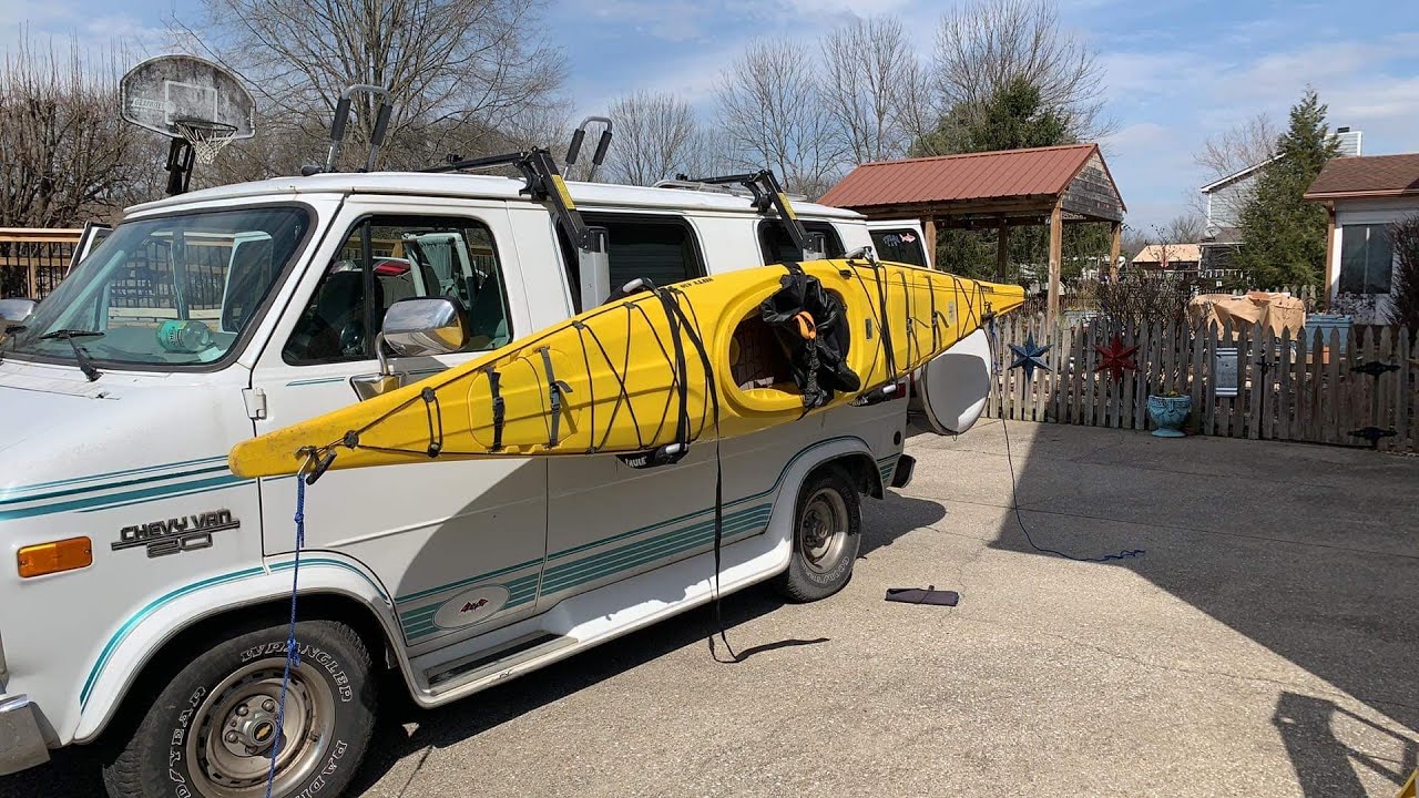 Thule Hullavator - Easily Unloading a 16.5' Hurricane Tracer ABS Kayak From My Van