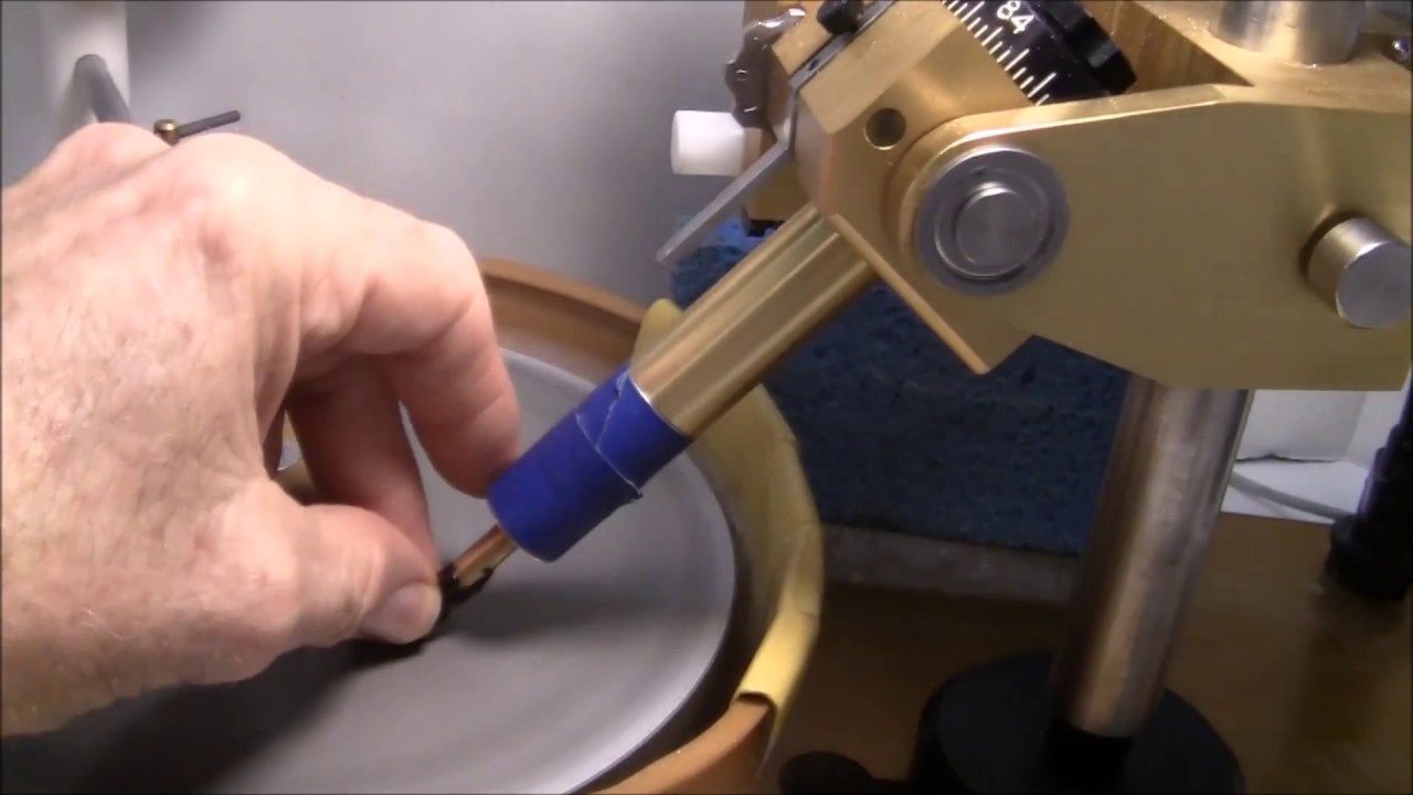 Gemstone faceting: Cutting a round  brilliant in pink cz