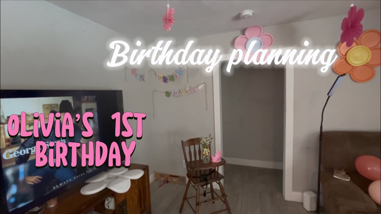 	First Birthday Party Planning + DIY Decorations | Healthy Smash Cake
