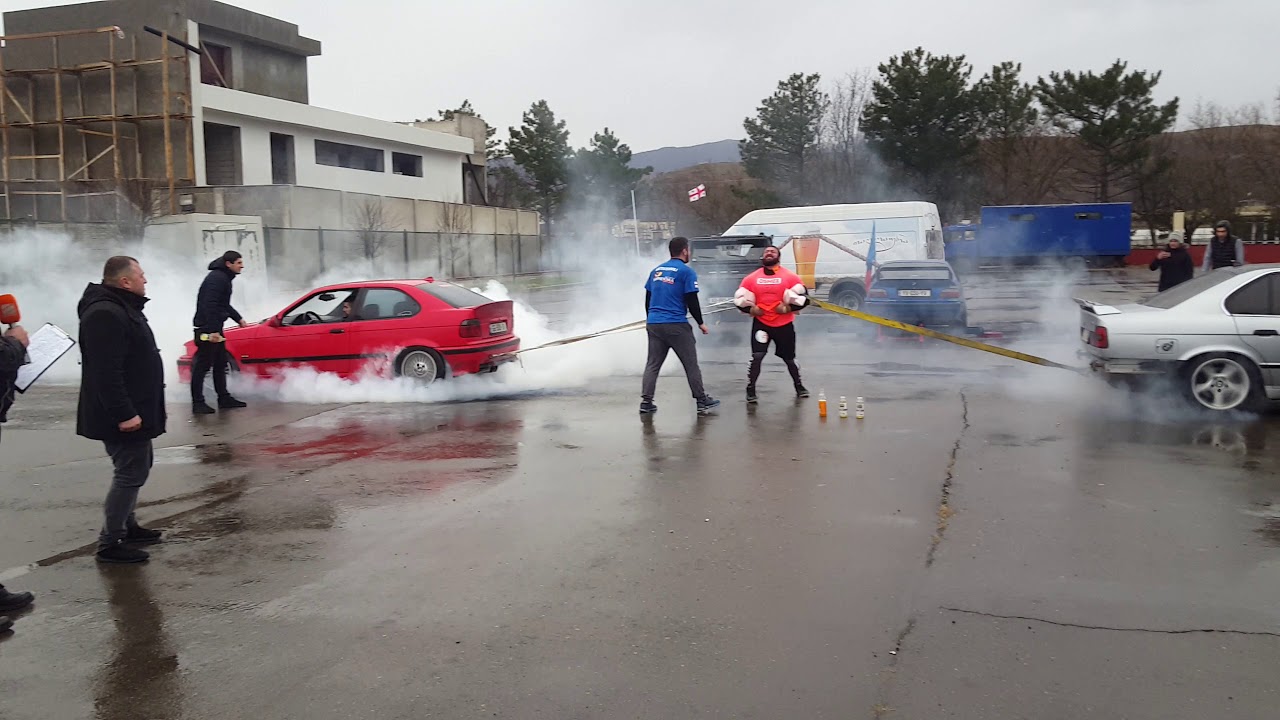 Bmw e36 m50b30 and bmw e34 m50b28 vs strong man