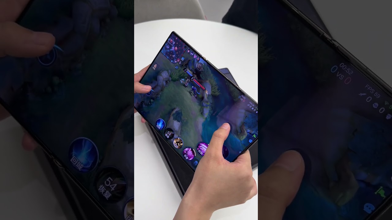 Huawei Mate XT Ultimate Tri-Fold Phone | League of Legends Gameplay Test!