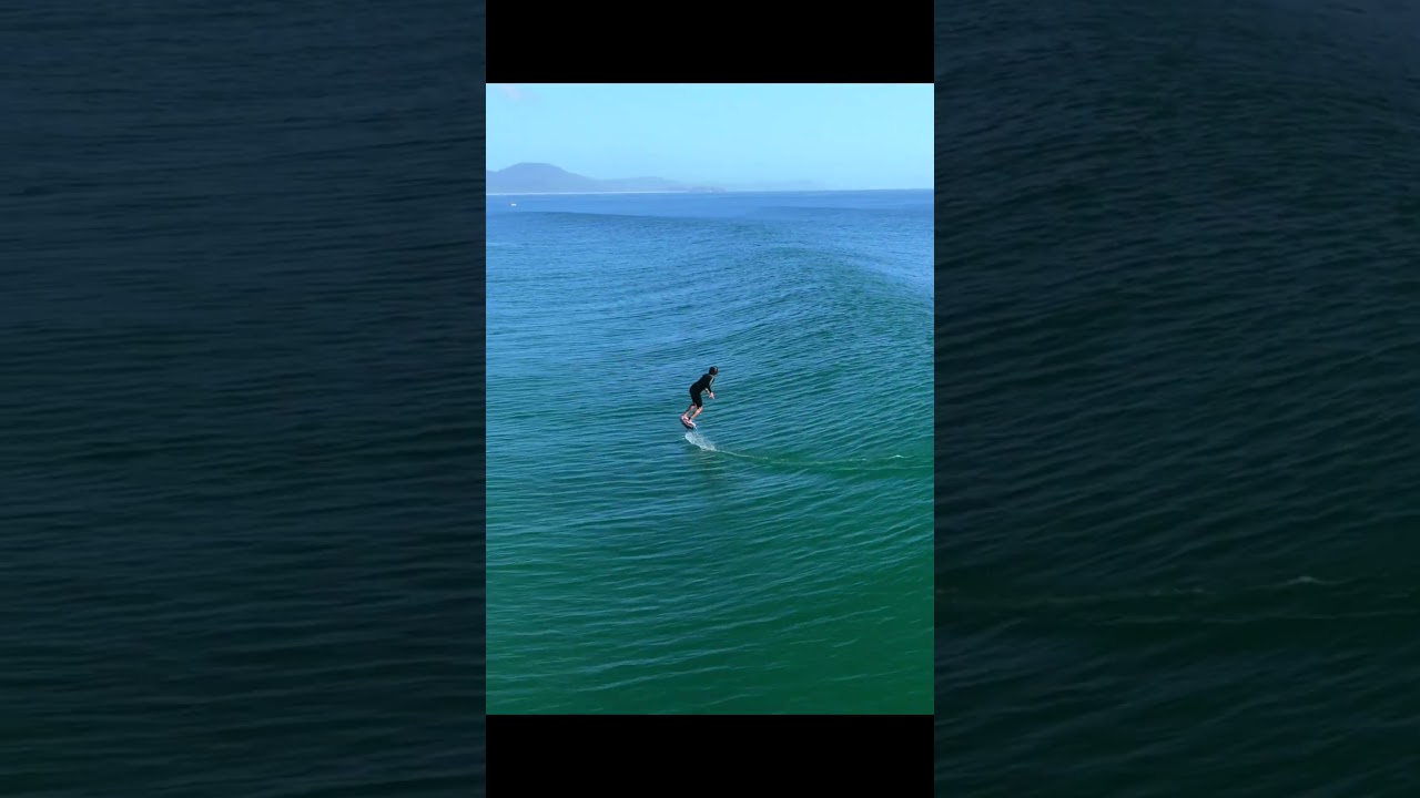 Riding the impossible on FLITELab&rsquo;s AMP board&hellip; @foil #foiling #hydrofoil #surf #surfing #flite #foil