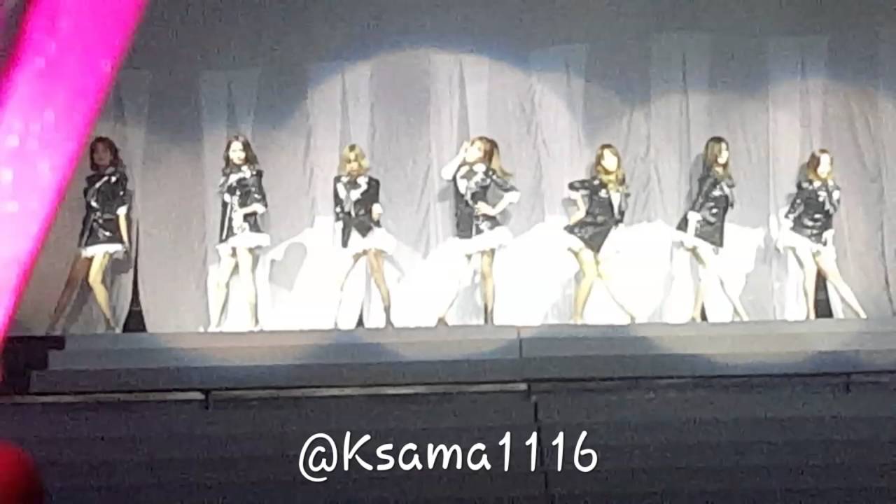 160416 Girls' Generation Phantasia In Jakarta - Opening + You Think + Genie Fancam