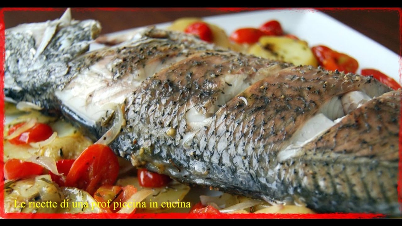 Orata/branzino al forno con olive, pomodorini e capperi