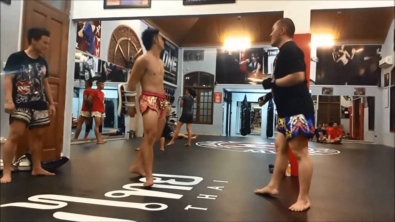 Lerm speed kicking at Jakarta Muay Thai MMA