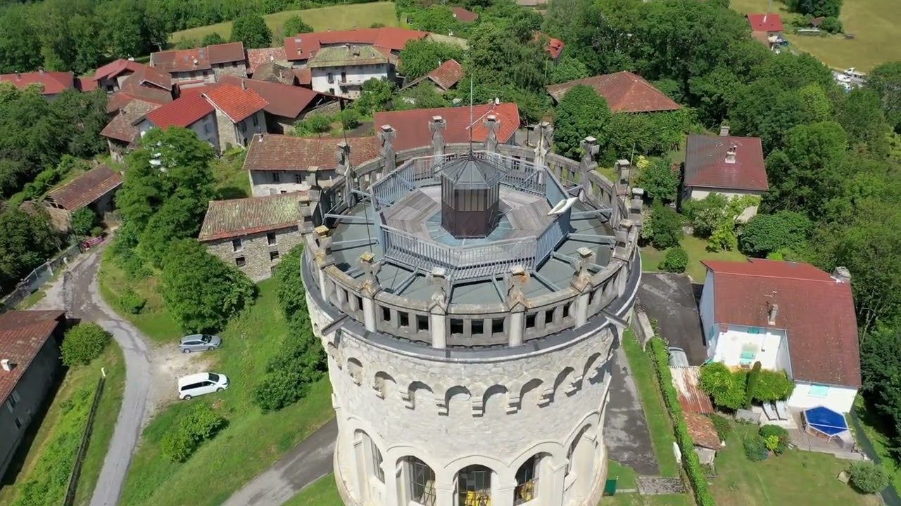La tour d'Avallon a Pontchara