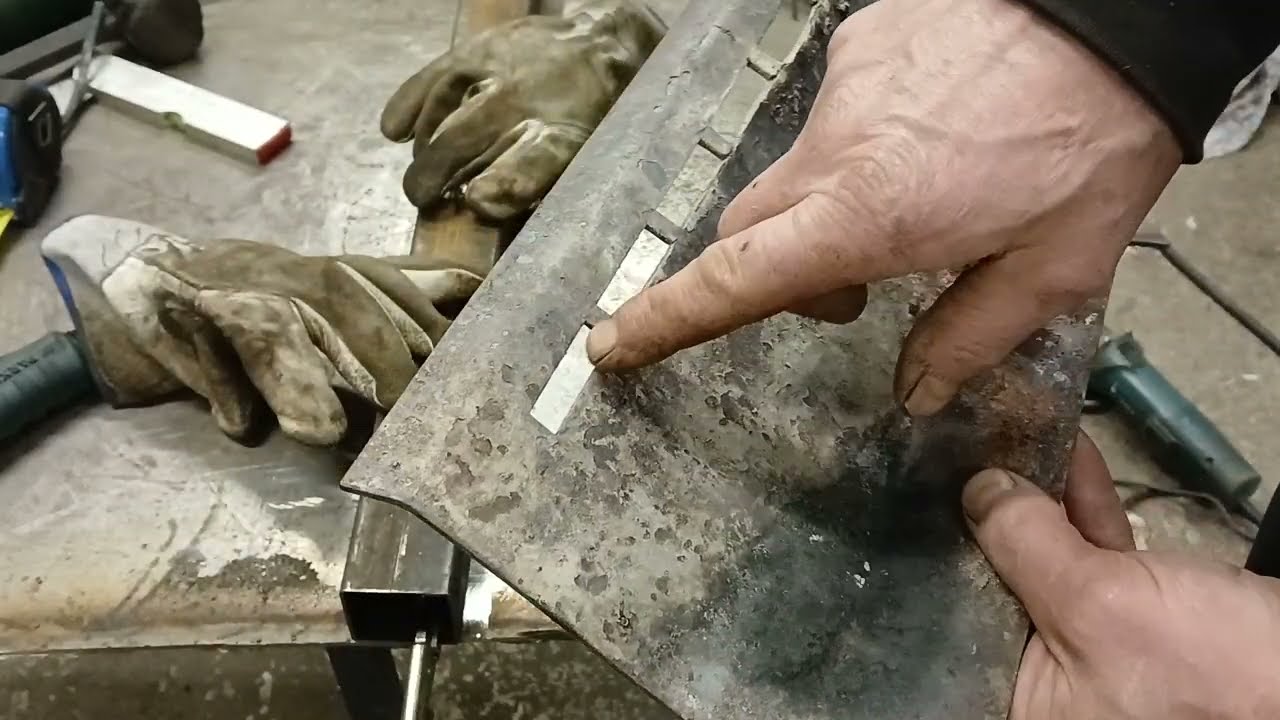 saunan kiukaan uusien tulipeltien tekeminen.narvi kota.making fire dampers for sauna stoves.narvi.