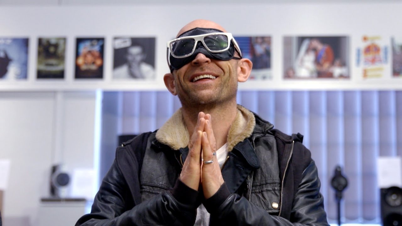 The Gadget Show visits KEF to discover KEF MUON