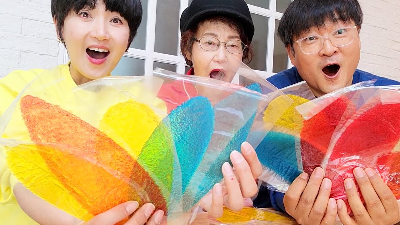 요즘 유행하는 접어먹는 사탕!! 도대체 무슨 맛일까?
