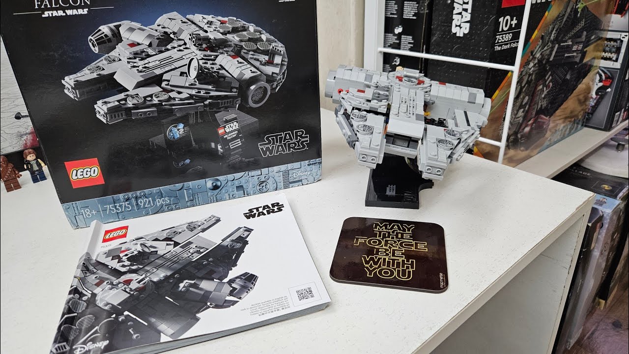 Roaming Lego was live building Mellianium Falcon starship collection 
