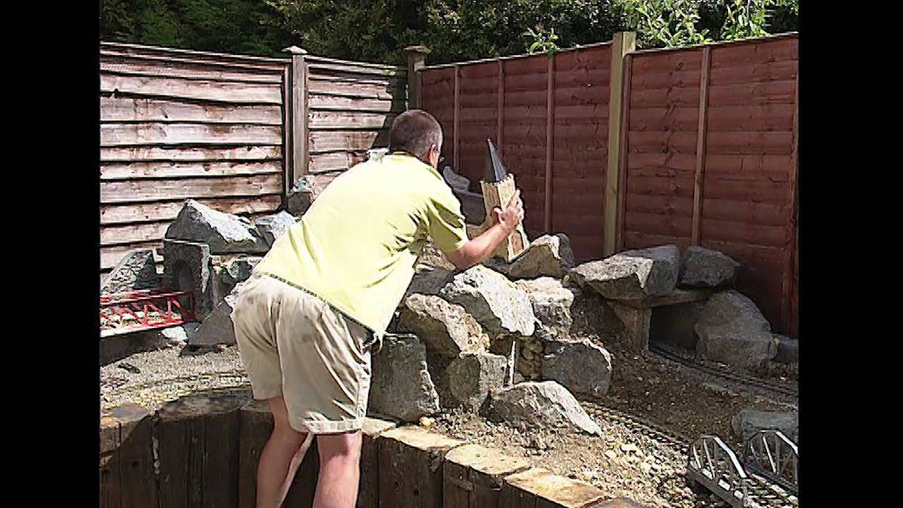 Mark Found - The Garden Railway - Prog.12 - Buildings.mp4