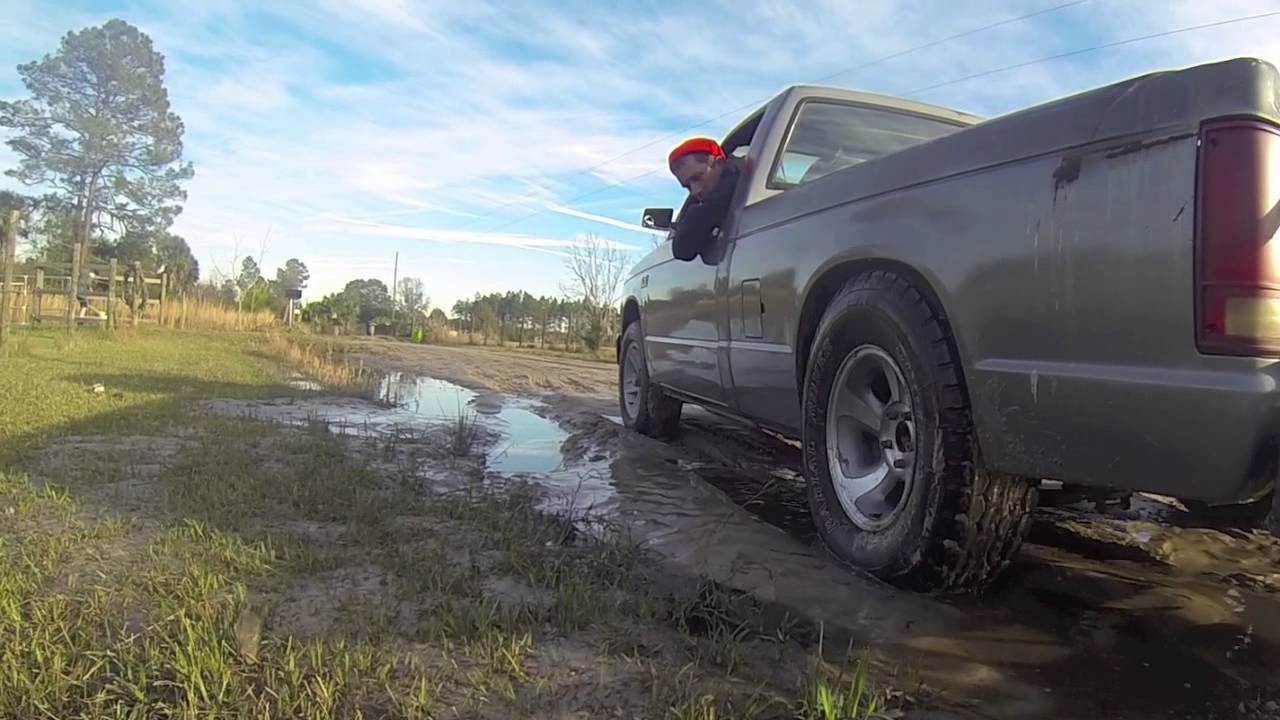 Quicksand and a Burnout in my V8 S-10