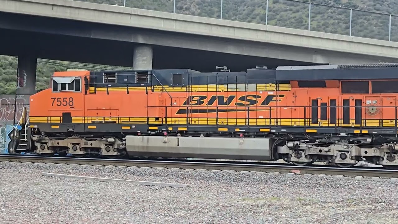 12 minutes of BNSF trains in Cajon Pass on a cold, windy and cloudy Wednesday afternoon. 2/18/26