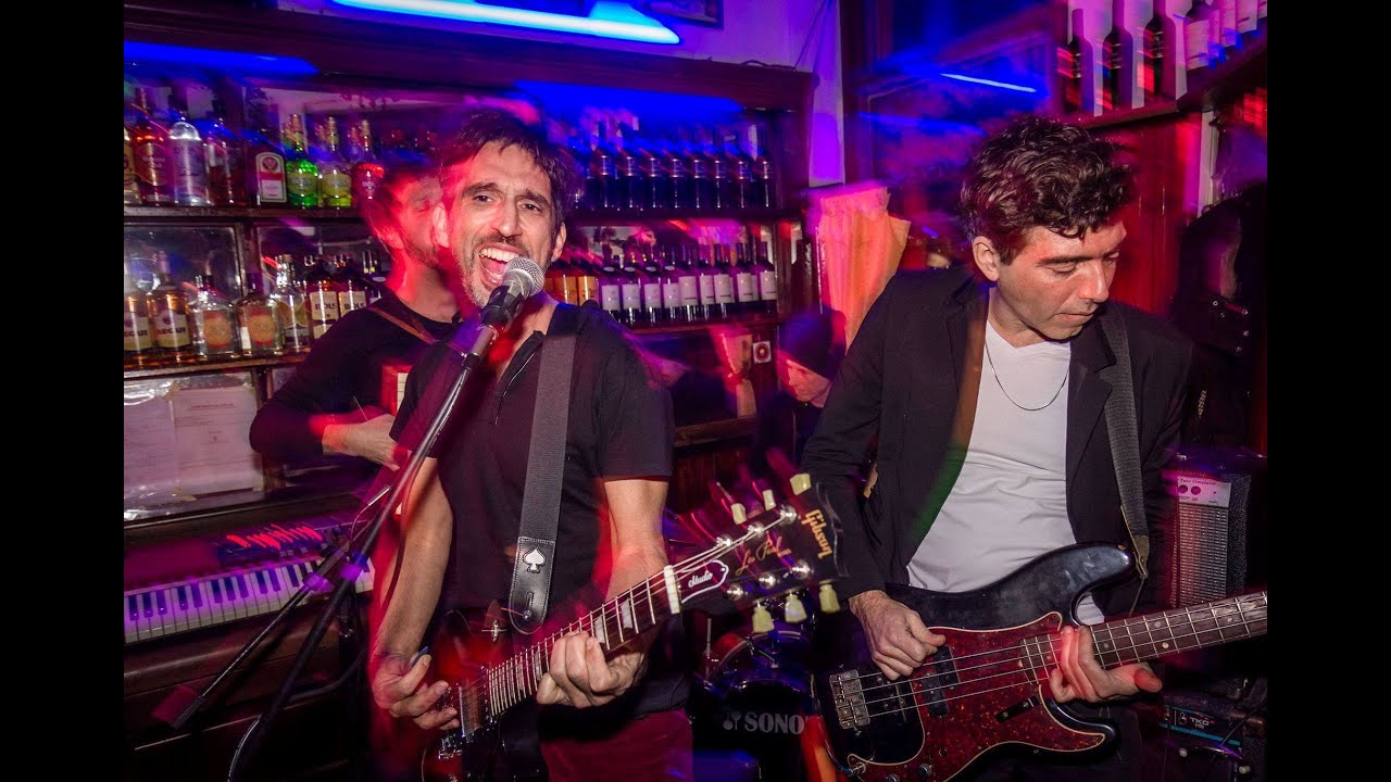 La Portuaria - El bar de la calle Rodney (en vivo)