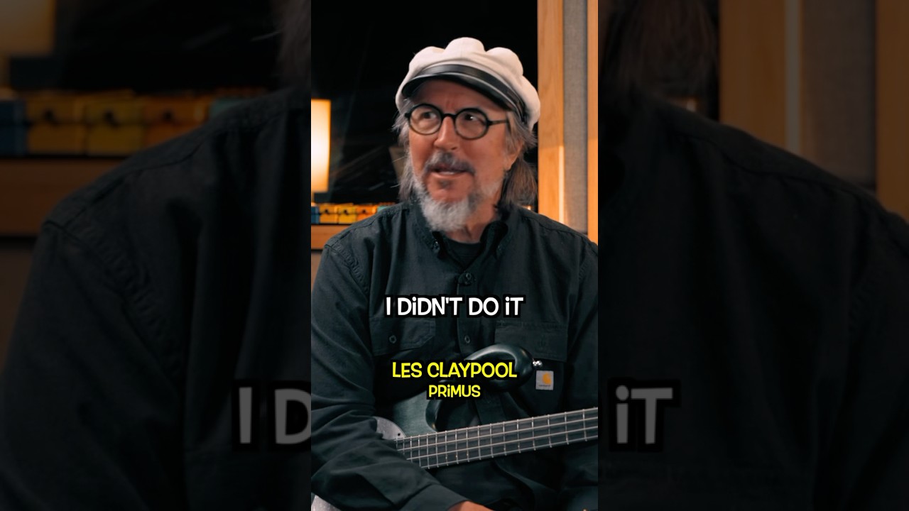 Les Claypool on singing and bass playing. #bass #bassplayer #lesclaypool #shorts
