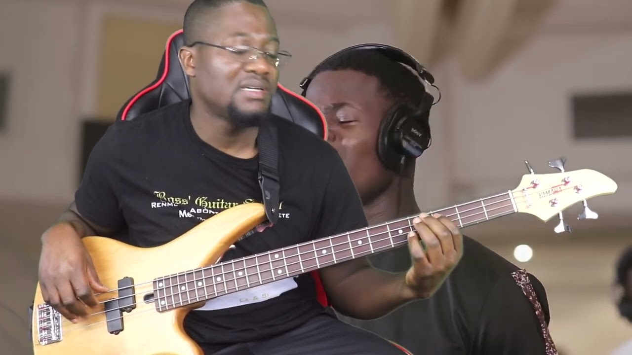Sam Oladotun - You Are Yahweh Worship Medley - Bass Cover