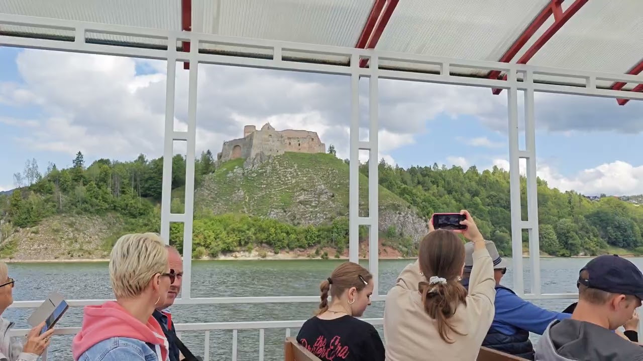 Jezioro Czorsztyńskie. Niedzica Zamek.
