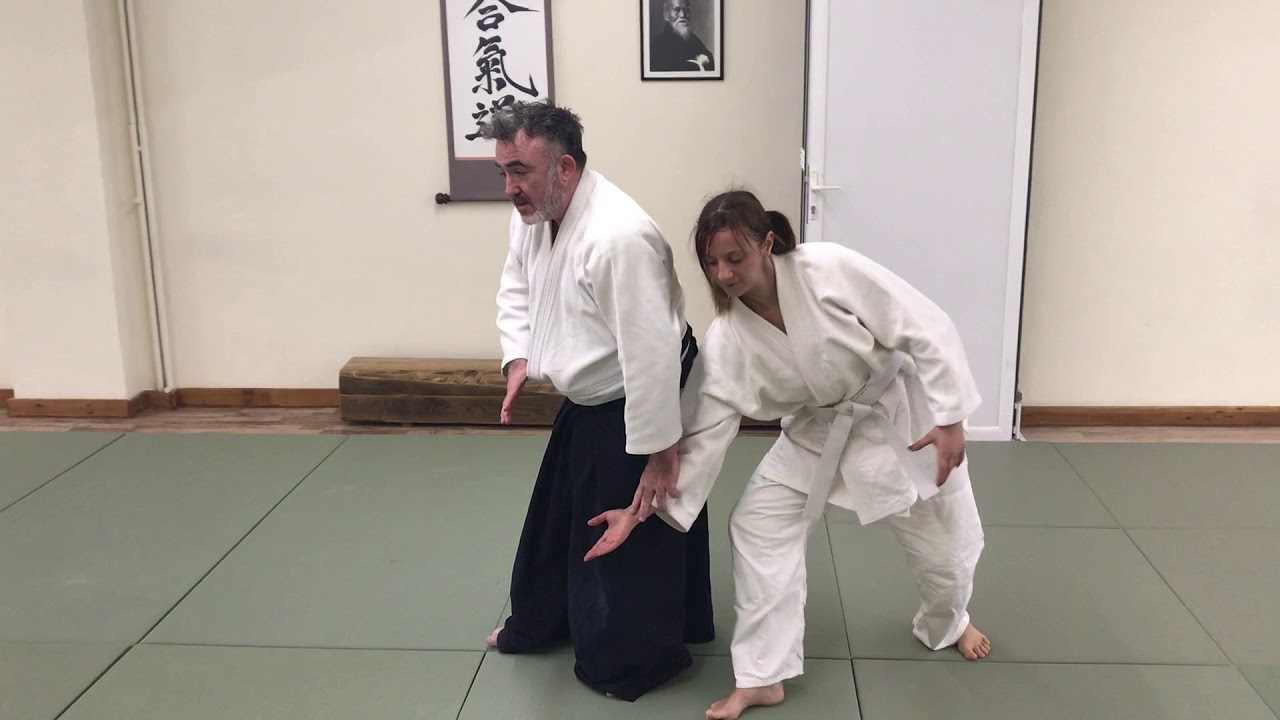 Ushiro Katatedori Kubishime Kotegaeshi (on both hands)