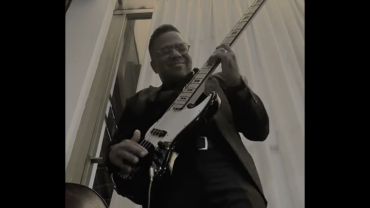 BASS PERFORMANCE - John Coltrane - Equinox 