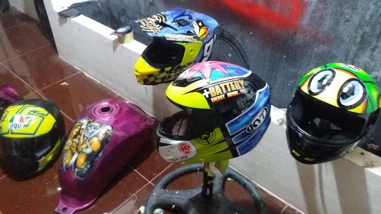 Airbrush Trick Helm
