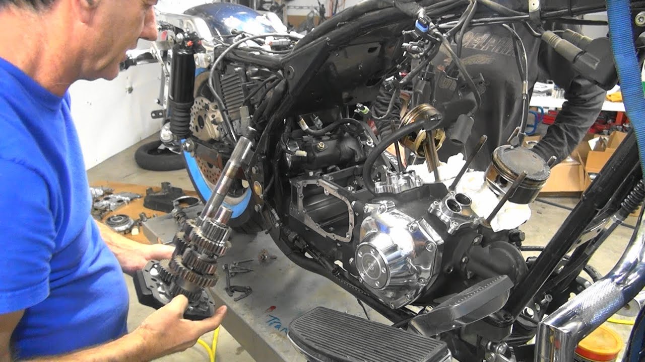 #168 2004 road turd topend trans rebuild rear belt change FLHT twincam touring harley tatro machine