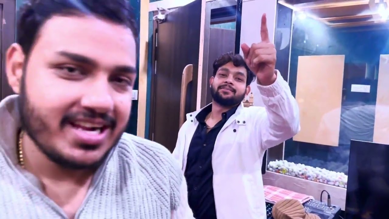 Ankush Raja Ne Is bar Holi Ke Gano Ke Bare Me Kya Bola - Vicky Vox
