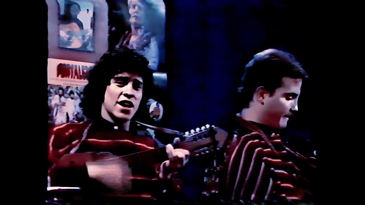 y 12) FORTALEZA - BOLIVIA (Gonzalo Hermosa) Cable Coffeehouse, TV. Arlington. AI stereo