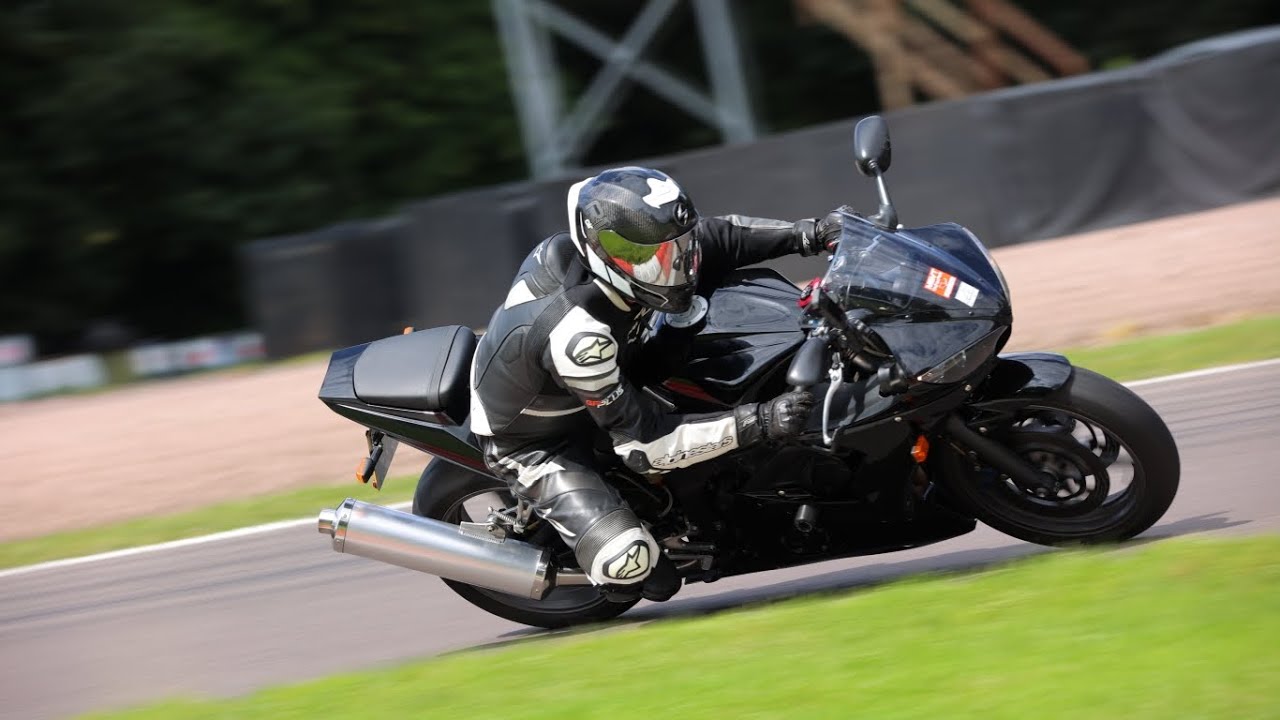 2004 r6 oulton park trackday 16/08/23