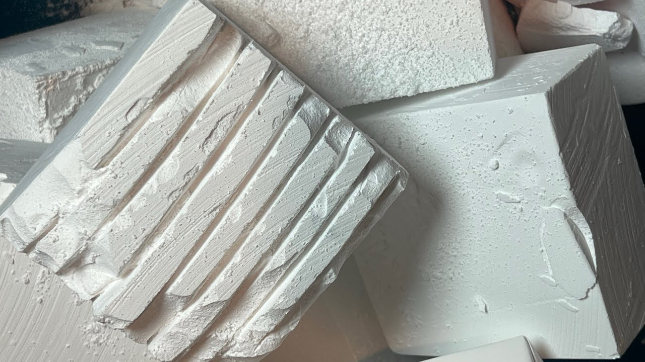 Simple plain Jane gym chalk crush