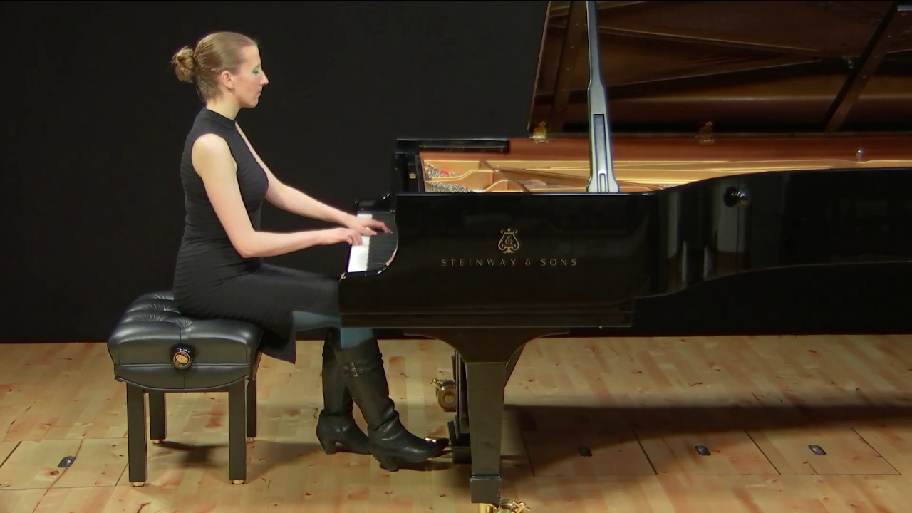 Haydn - Sonata in F Major, Hob XVI: 23 - II. Adagio (Madelaine Jones)