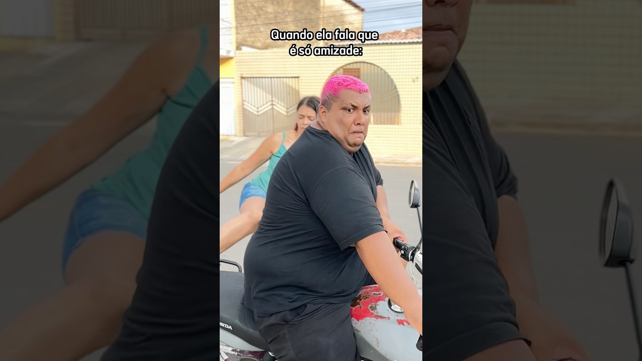 Quando ela fala que &eacute; s&oacute; amizade 😂😂🤣