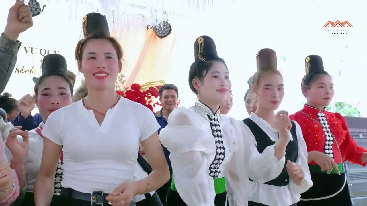 Nhạc Sàn Thái Mết Cớ Xum Êm Pa Trẻ Bản Hua Két Xã Phiêng Cằm Sơn la