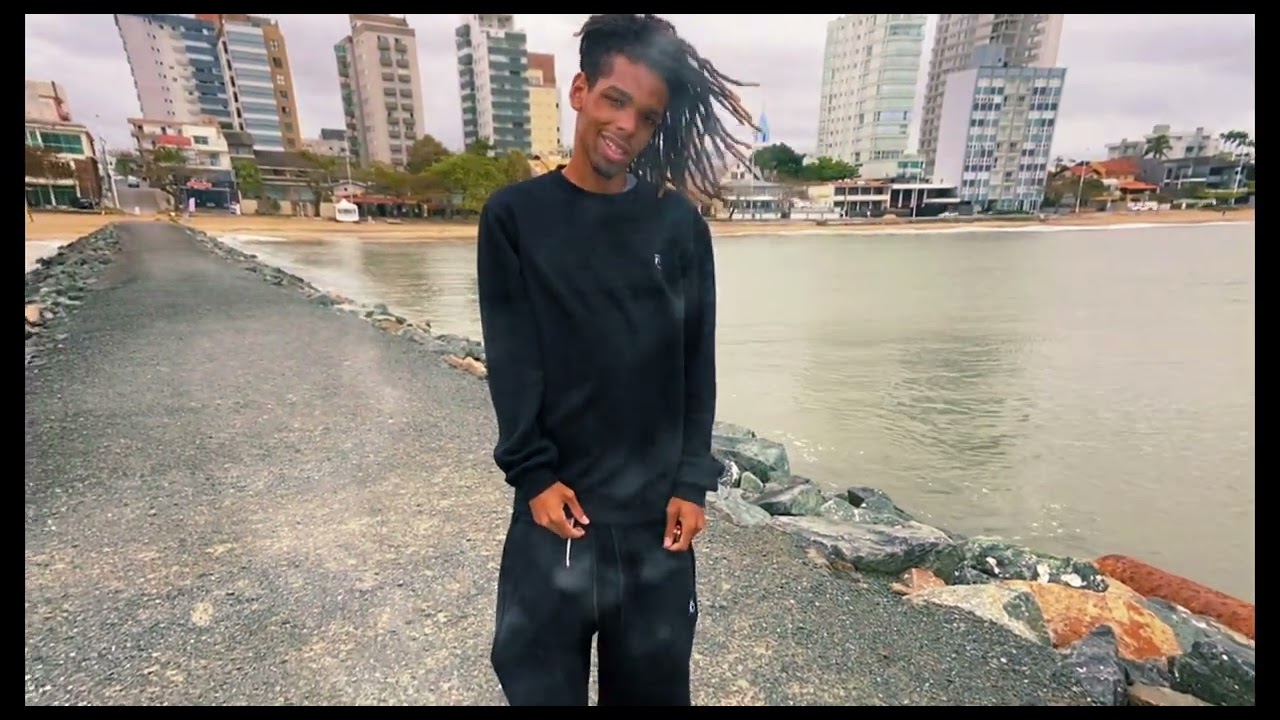 Fab - Quem Banco ta dormindo (prod. plugjoli) (Videoclipe oficial)