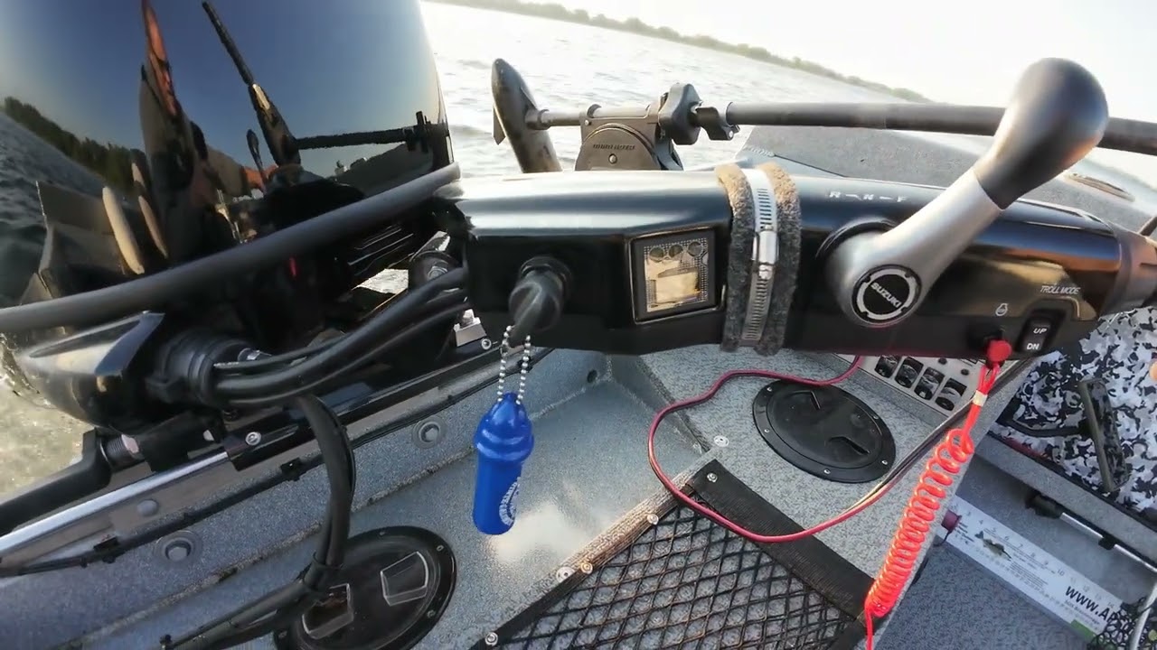 How To Reset Oil Light On Suzuki Outboards With Big Tiller.DF140B