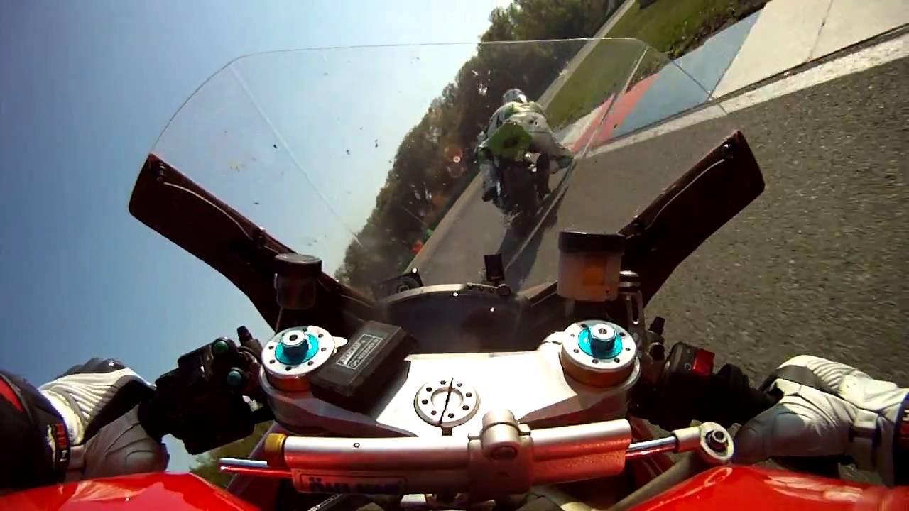 C.E.C. Brno 2011 - two laps chasing BMW S1000RR with my Ducati 1198S