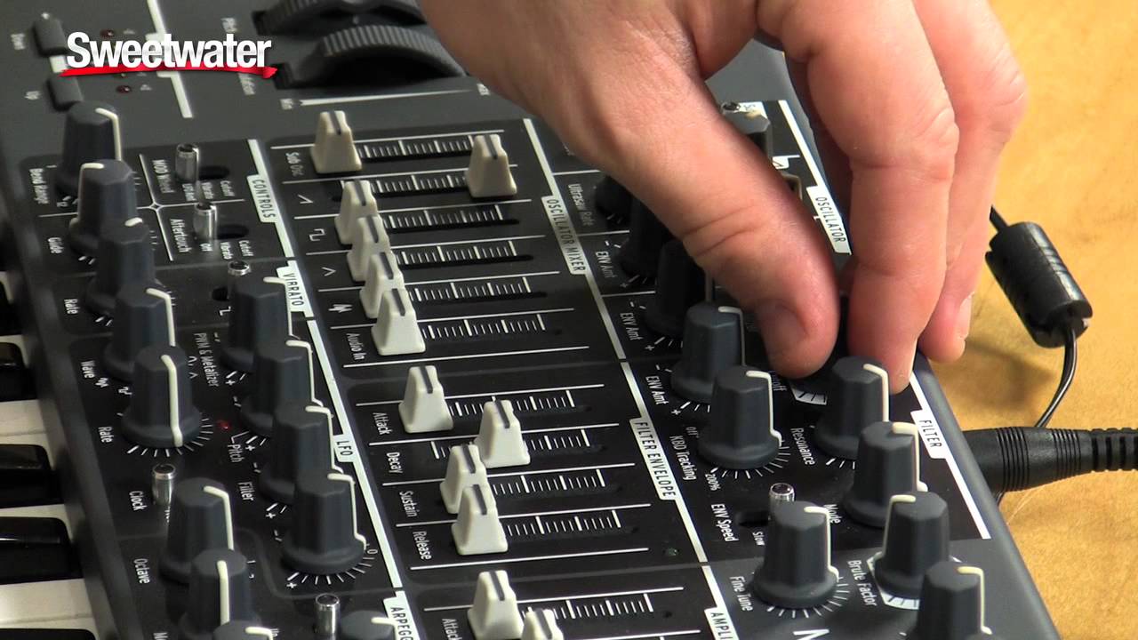Arturia MiniBrute Synthesizer Demo — Daniel Fisher