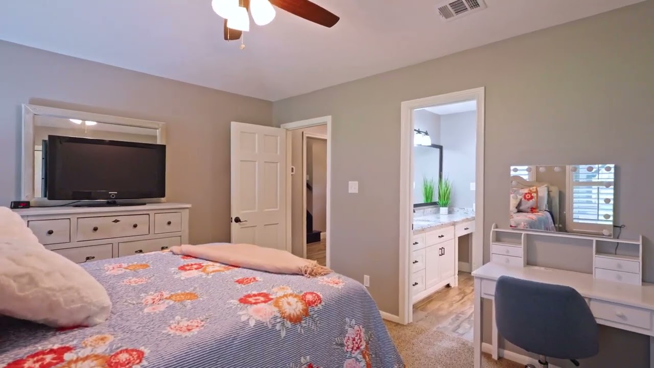 1914 Quinn Rd Pearland TX 77581