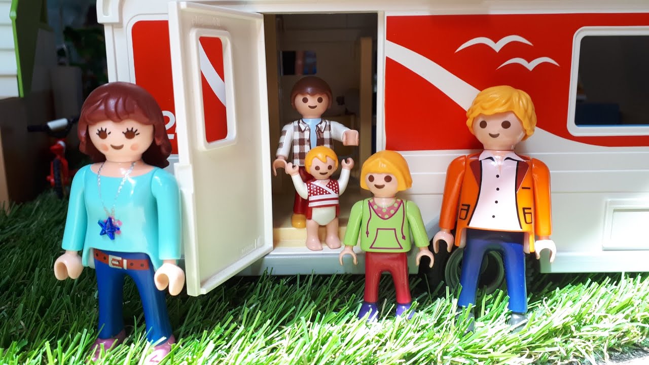 [Episode 1] Les vacances en famille (Le grand départ)